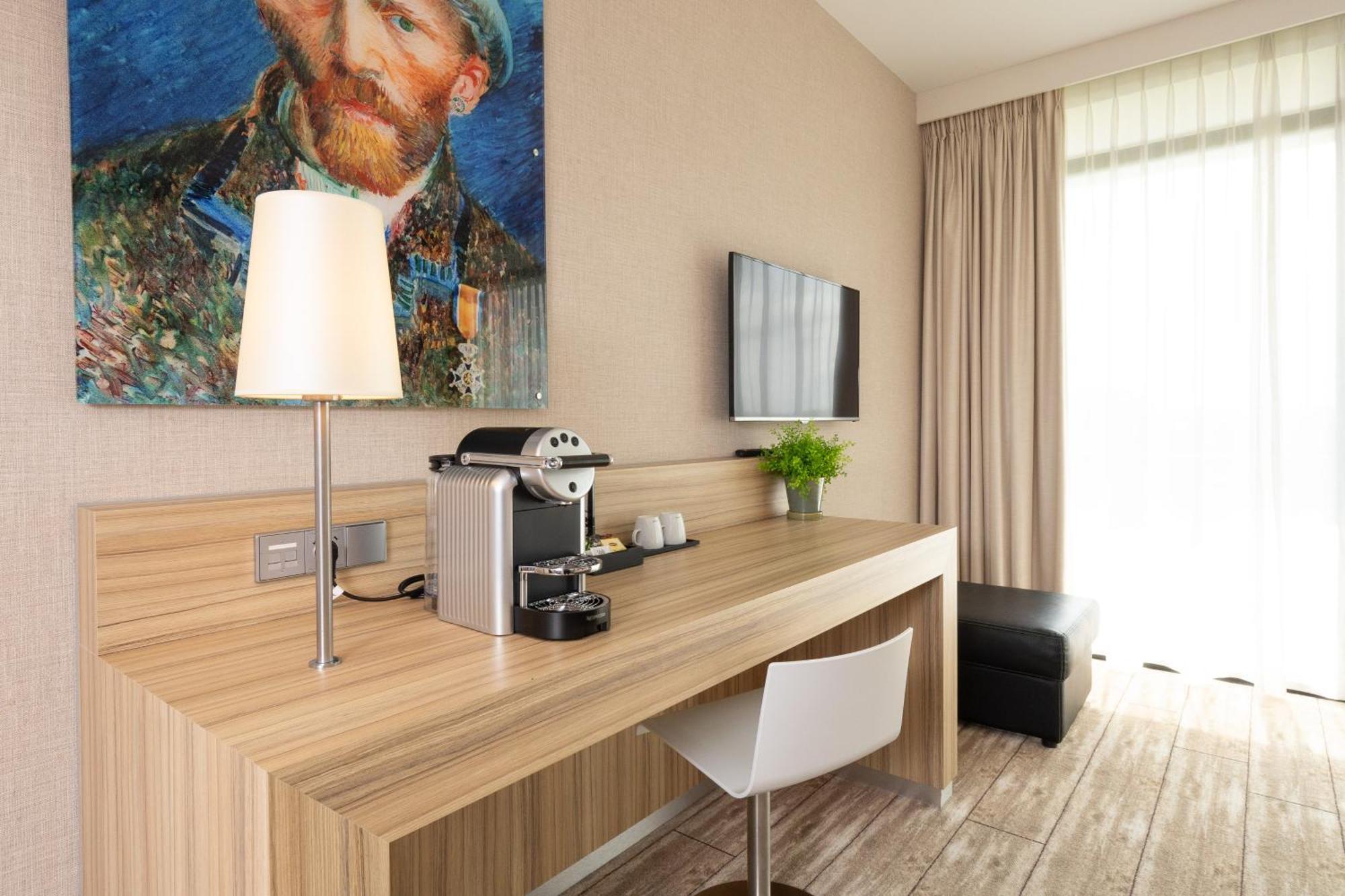 Der Valk Schiphol 4*