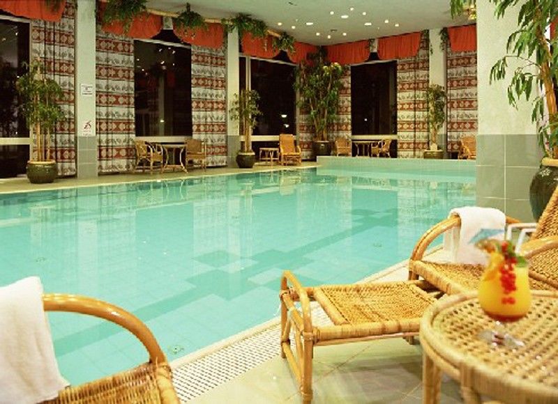 Hotel Der Valk Schiphol 4*